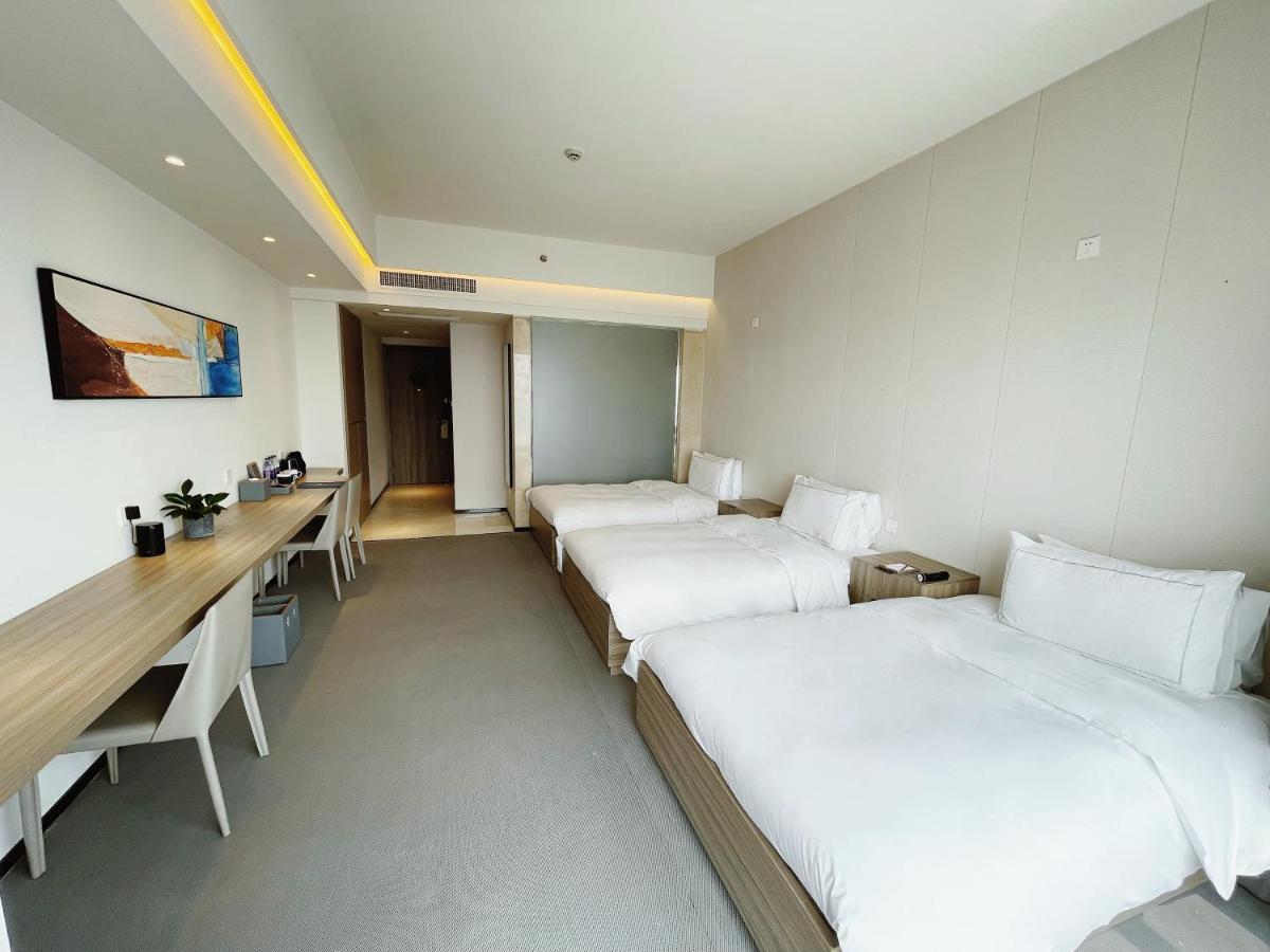 Hotel Ewo Grand